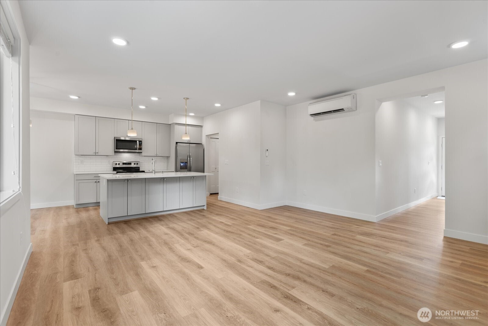 121 171st Place A Property Photo 6