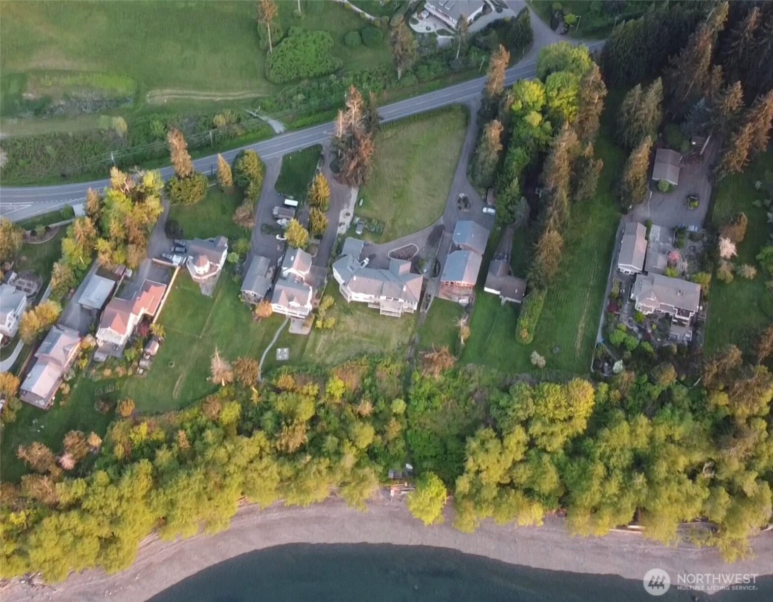 444 W North Camano Drive Property Photo 2