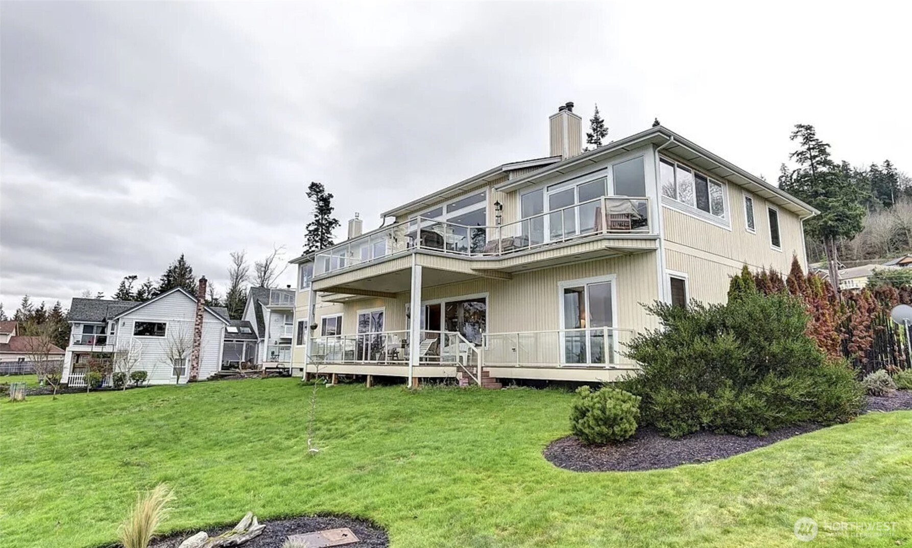 444 W North Camano Drive Property Photo 3
