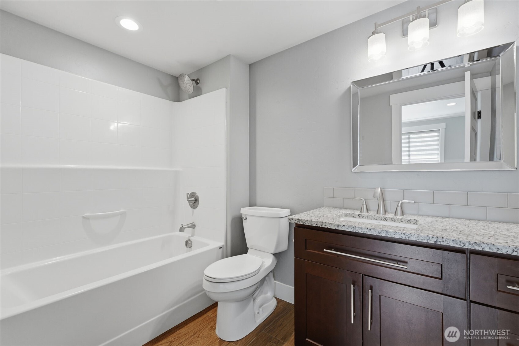 2303 W 49th Avenue Property Photo 30