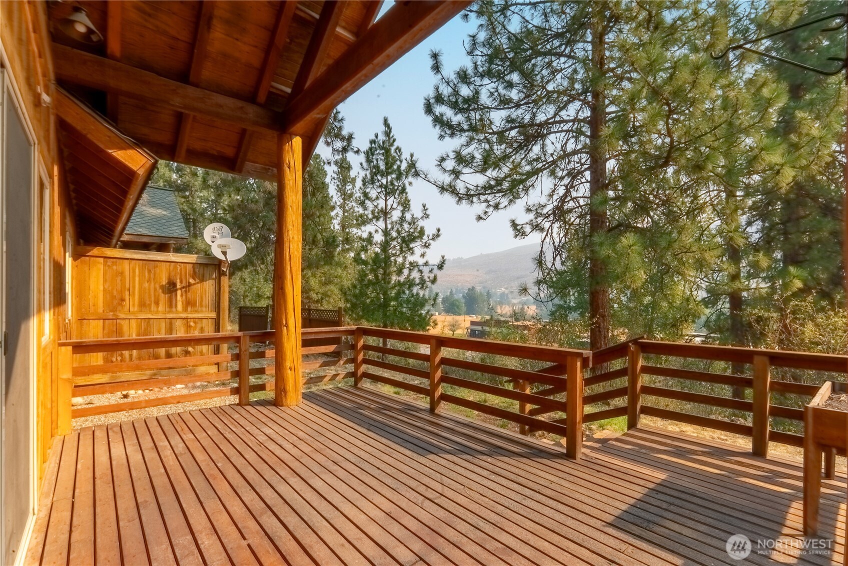 202 Cascadian Way 3 Property Photo 2