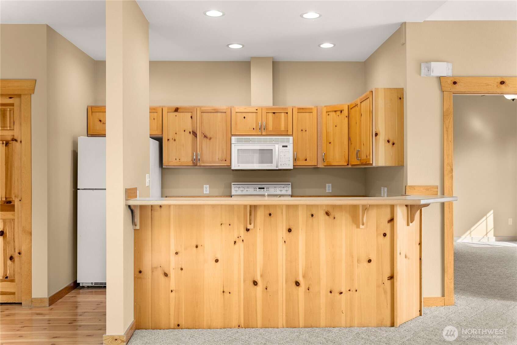 202 Cascadian Way 3 Property Photo 7