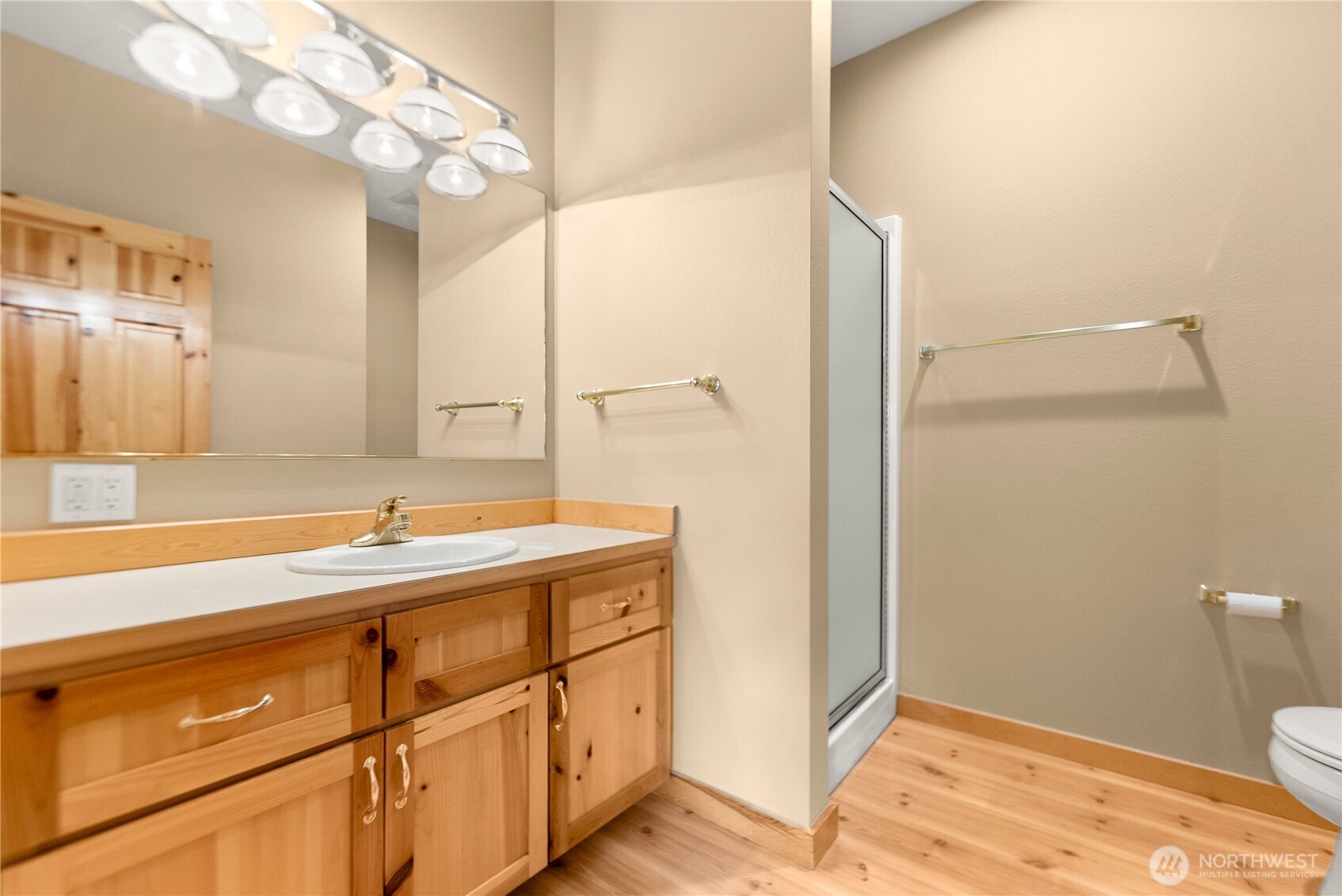 202 Cascadian Way 3 Property Photo 24