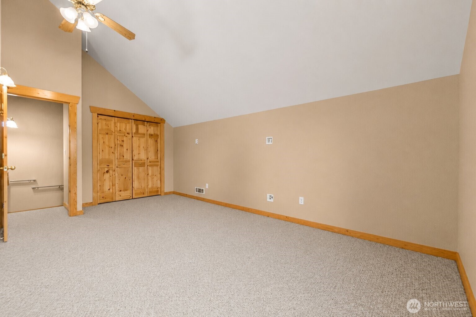 202 Cascadian Way 3 Property Photo 26