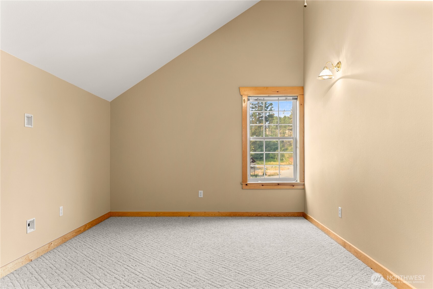 202 Cascadian Way 3 Property Photo 27