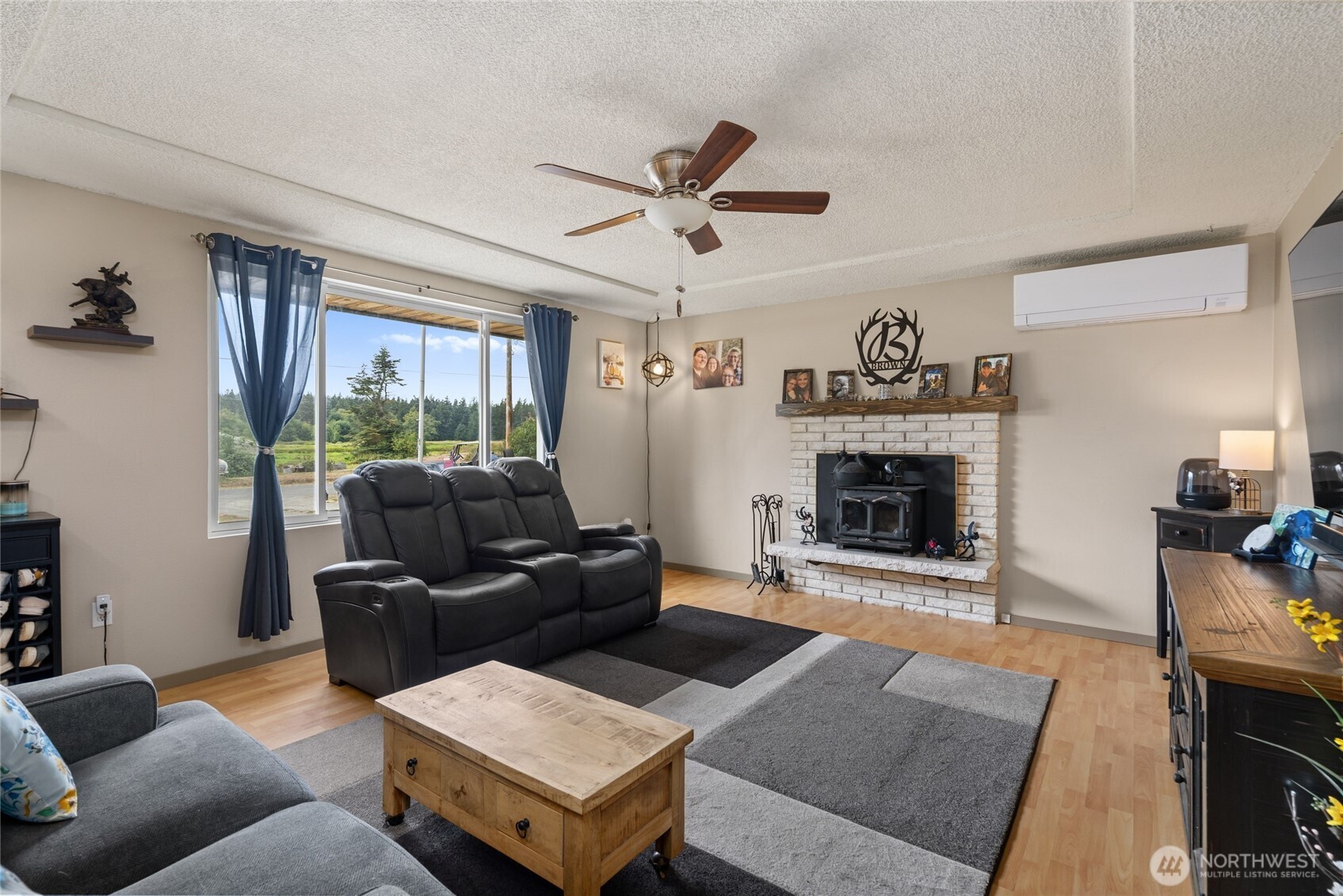 1808 Wellington Drive Property Photo 4