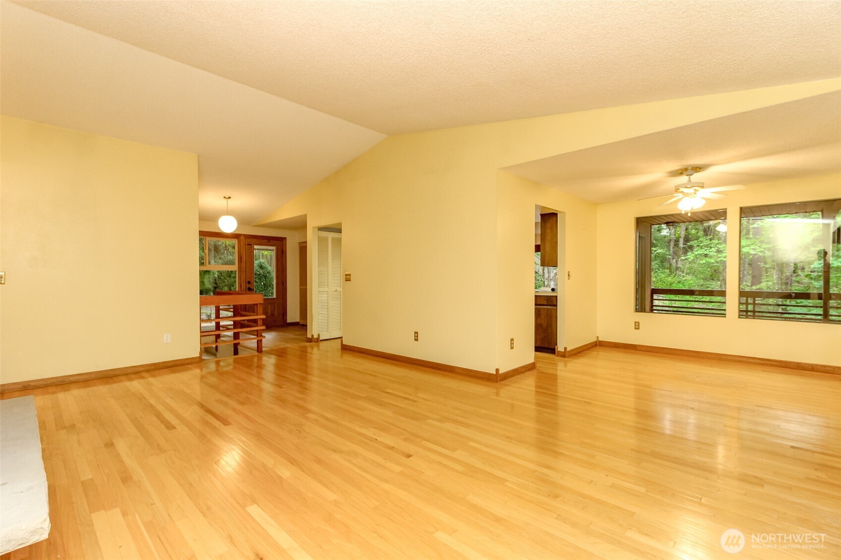 4917 145th Avenue Property Photo 6
