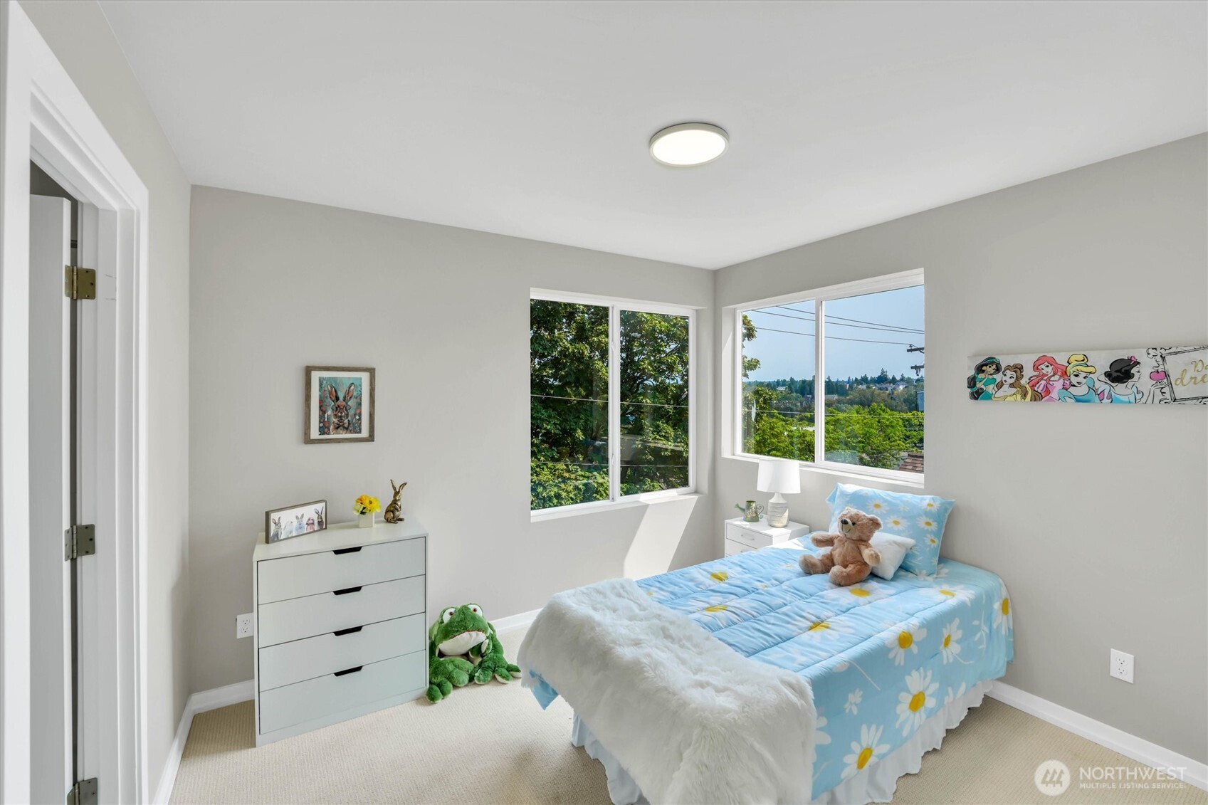 2535 S I Street E Property Photo 10