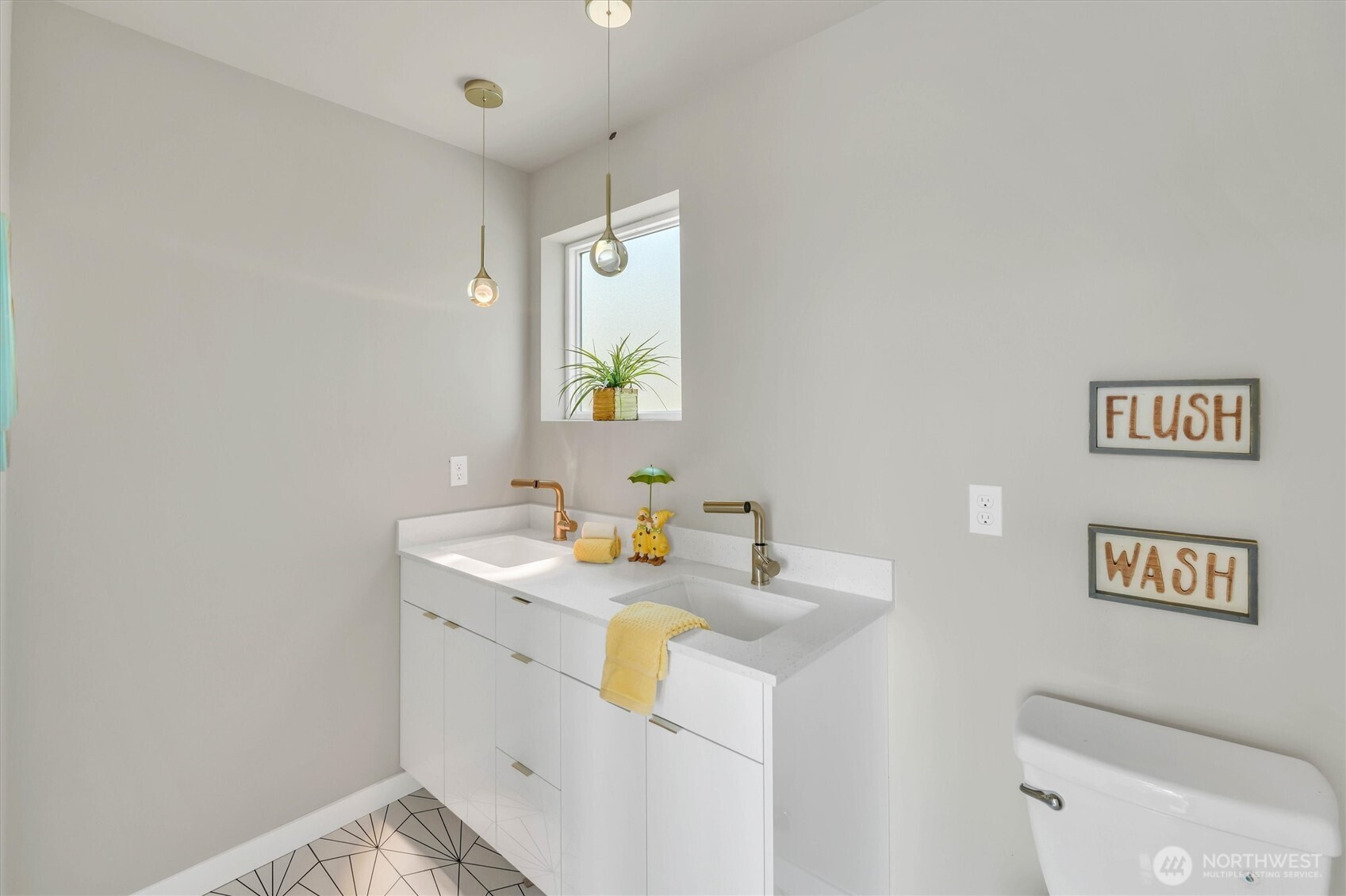 2535 S I Street E Property Photo 12