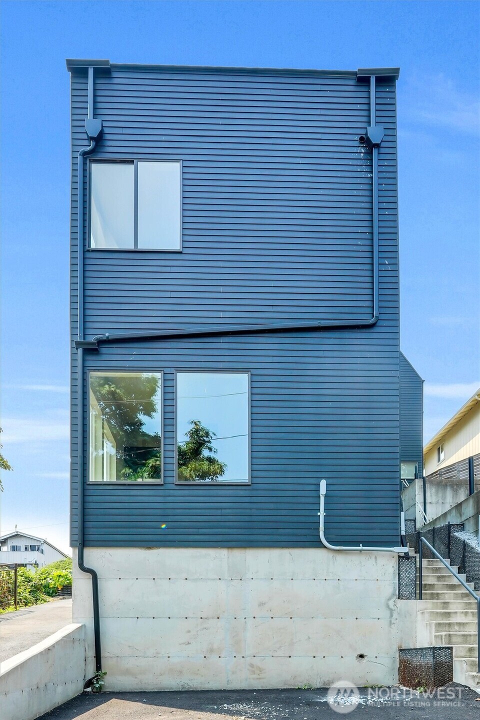 2535 S I Street E Property Photo 17
