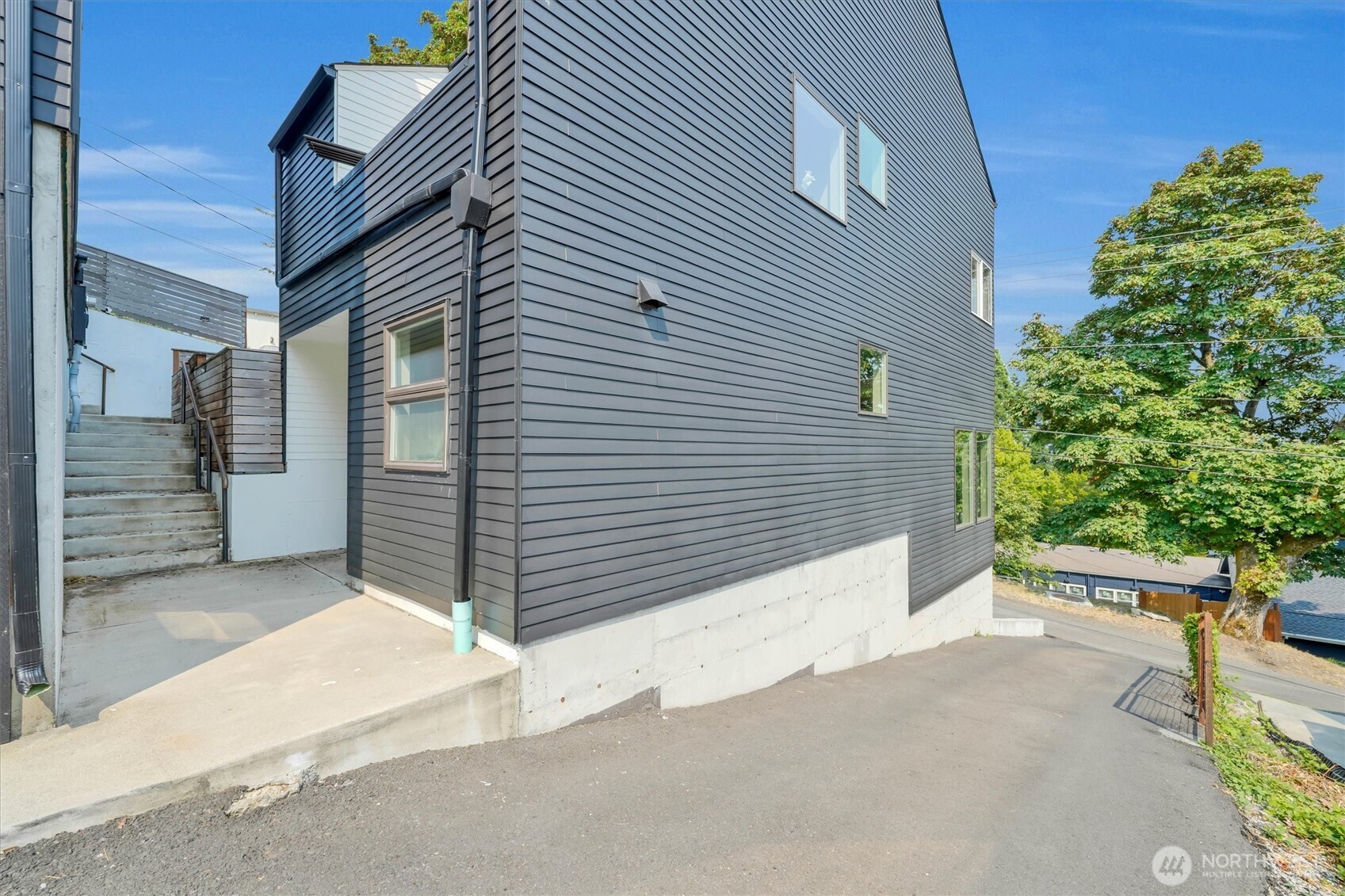 2535 S I Street E Property Photo 19