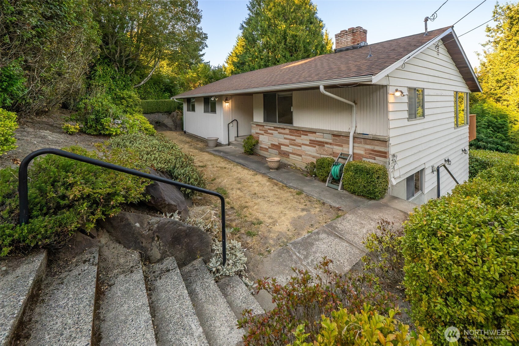19526 53rd Avenue Property Photo 2