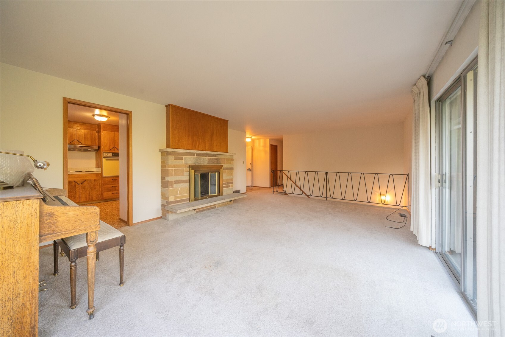 19526 53rd Avenue Property Photo 7