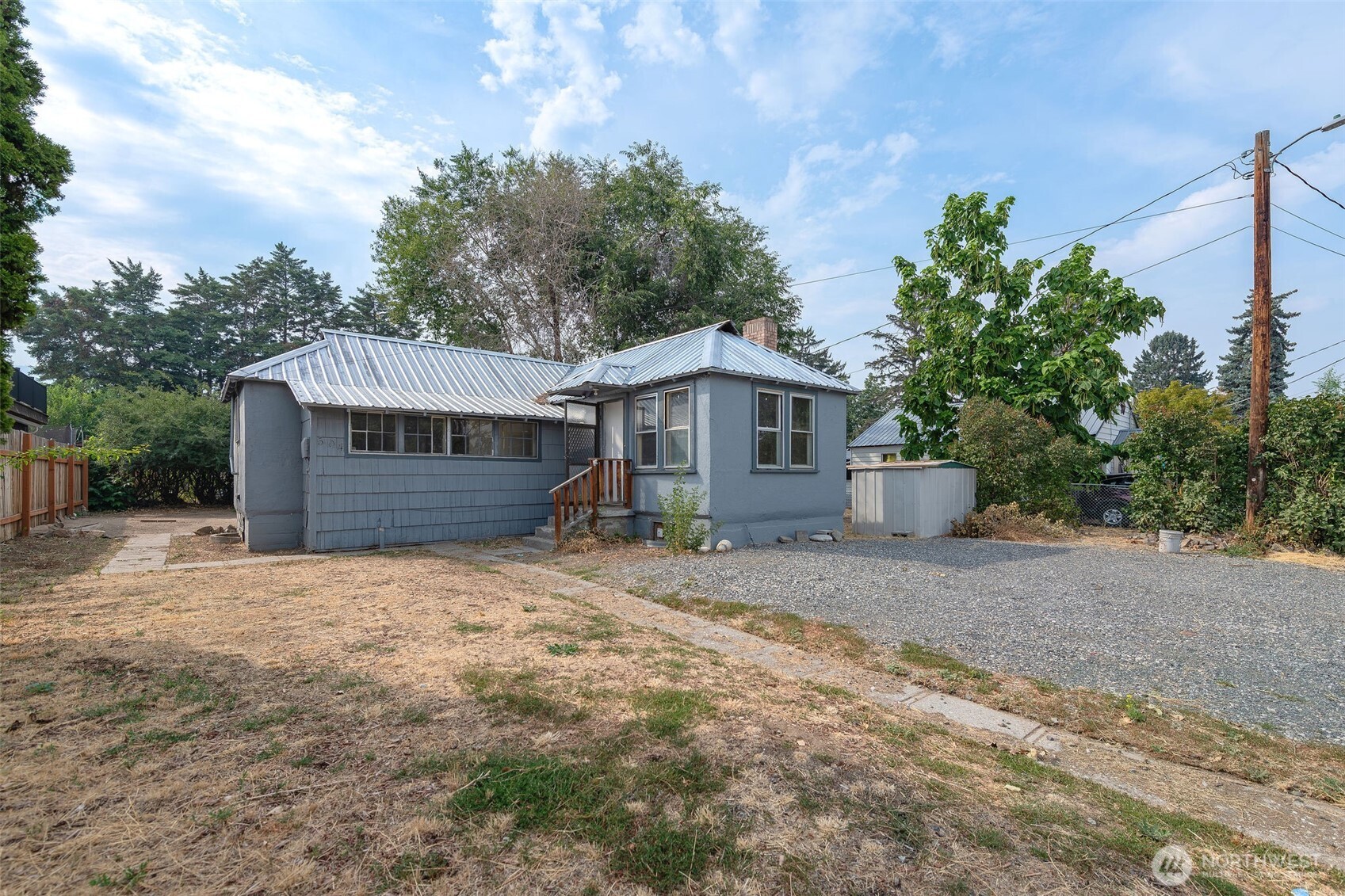 504 Ramona Avenue Property Photo 4
