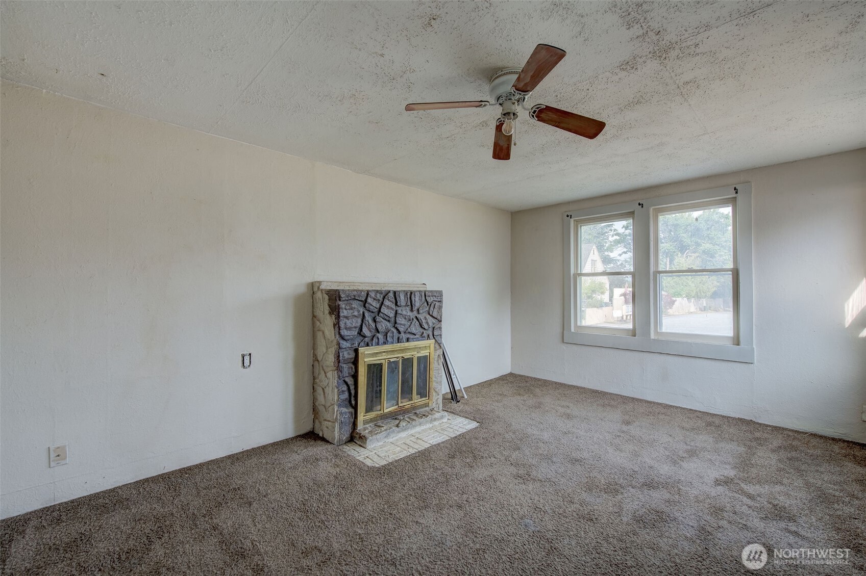 504 Ramona Avenue Property Photo 11