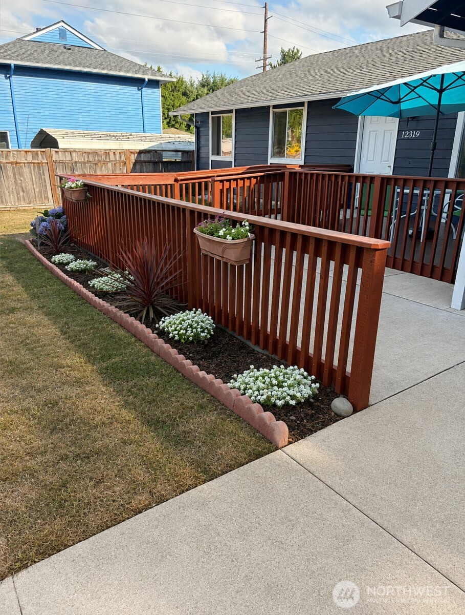 2573048 Property Photo 3