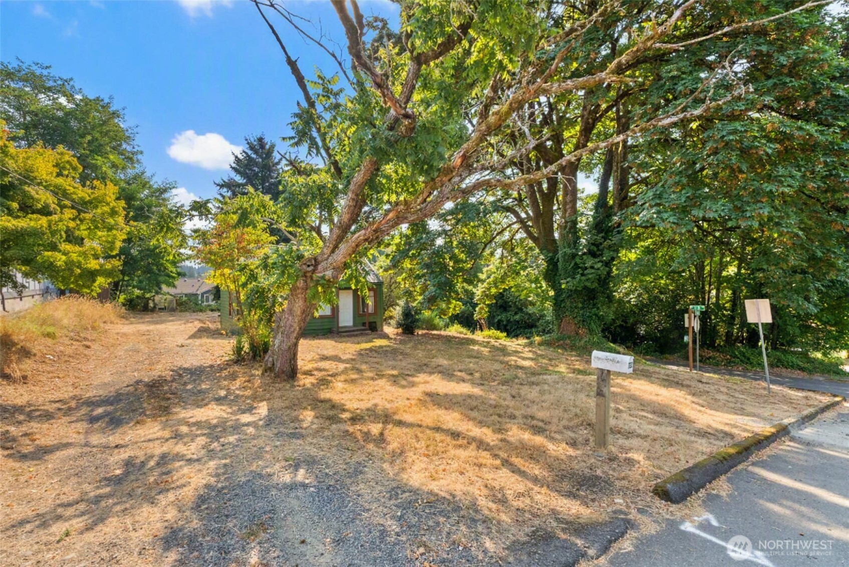 722 S 4th Avenue Property Photo 4