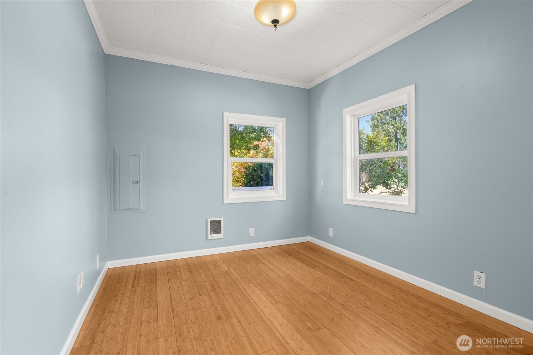140 Front Street Property Photo 11