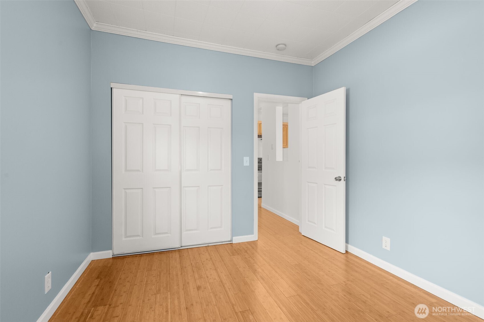140 Front Street Property Photo 12