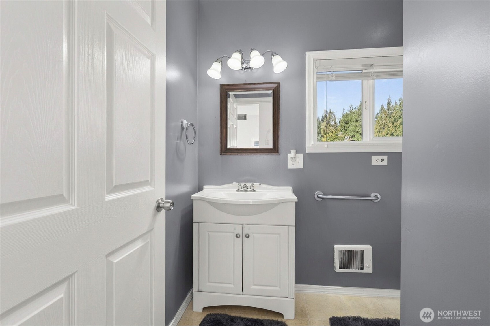 140 Front Street Property Photo 13