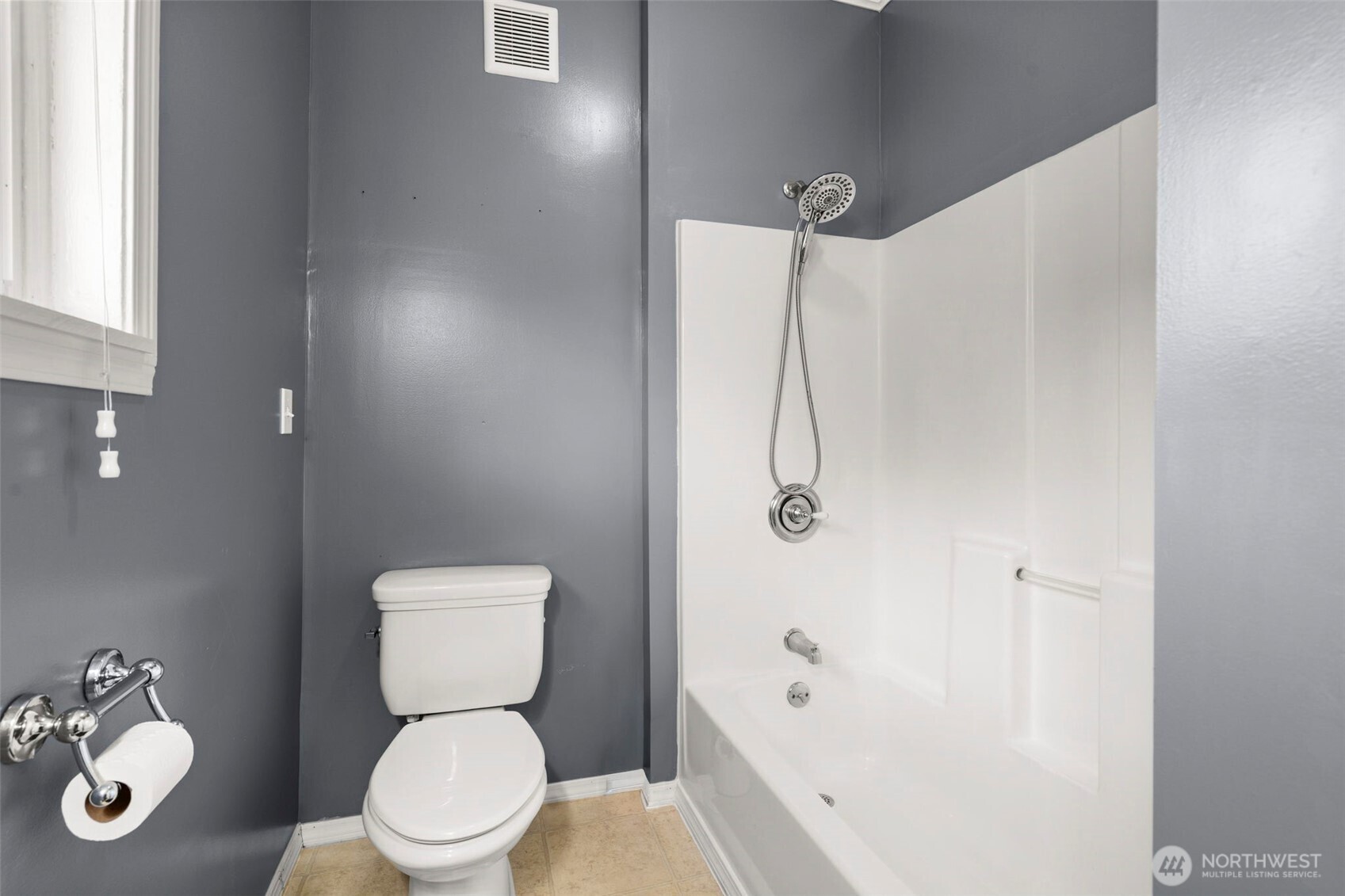 140 Front Street Property Photo 14