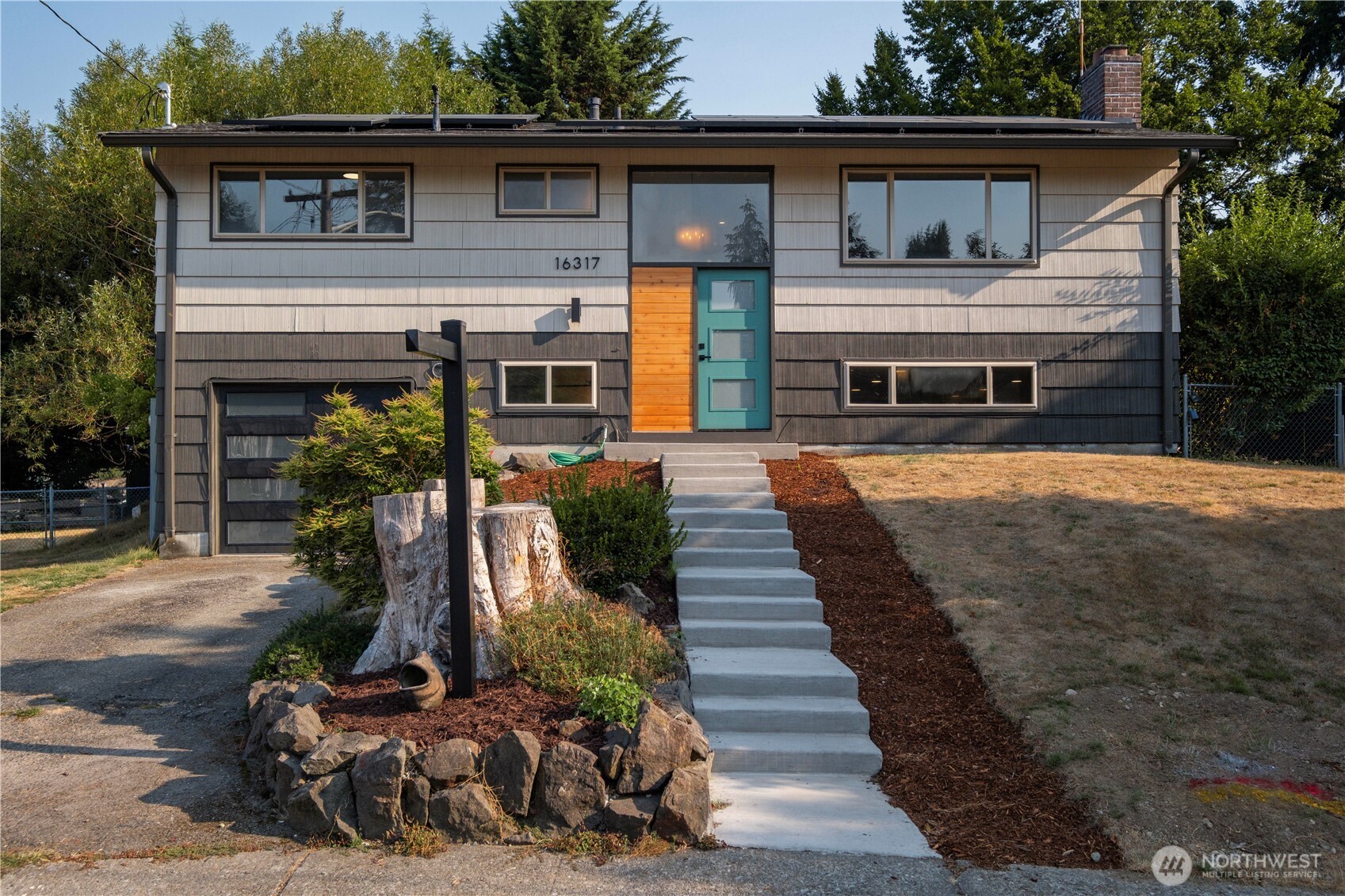 16317 127th Place Property Photo 1