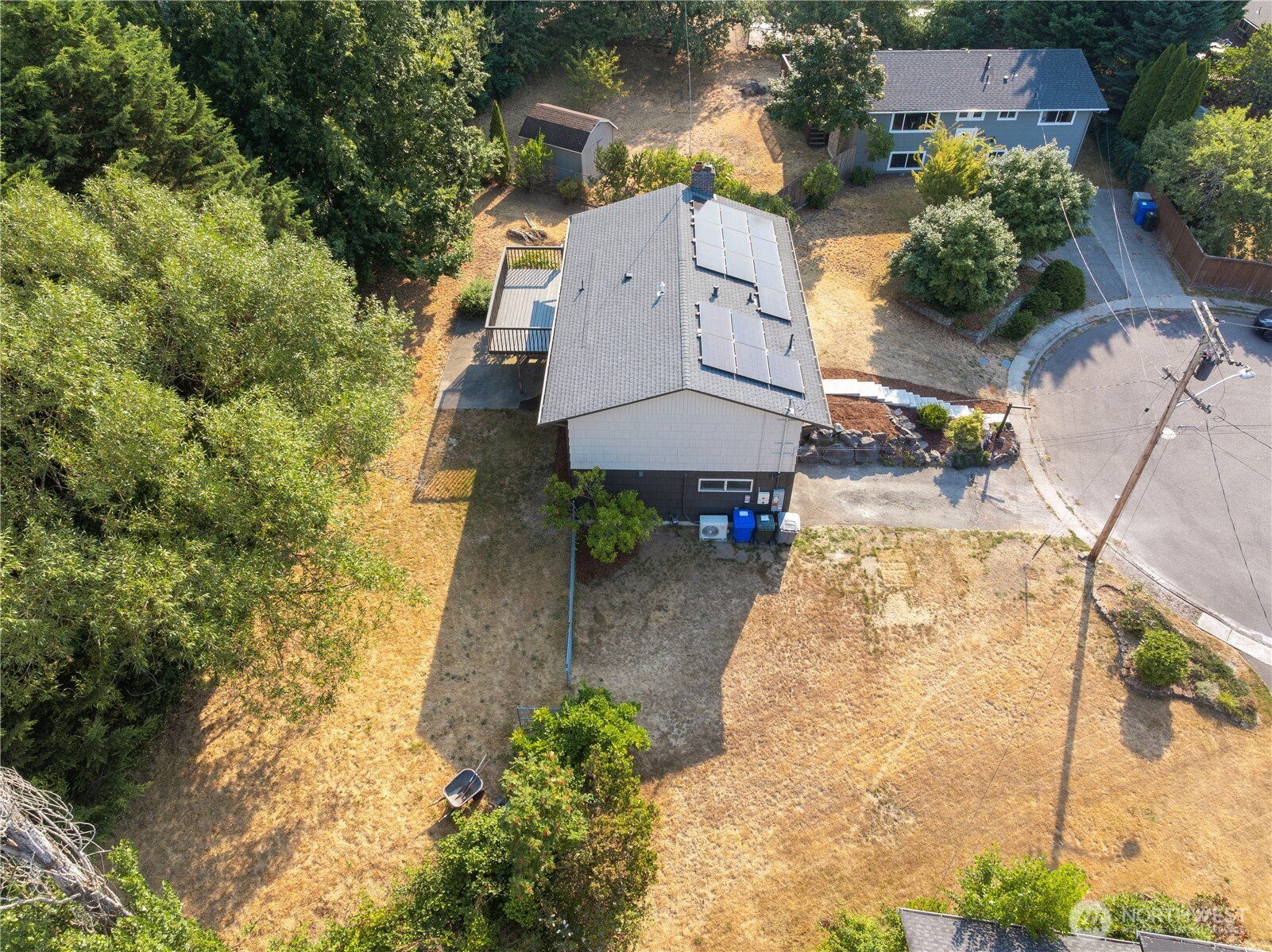 16317 127th Place Property Photo 4