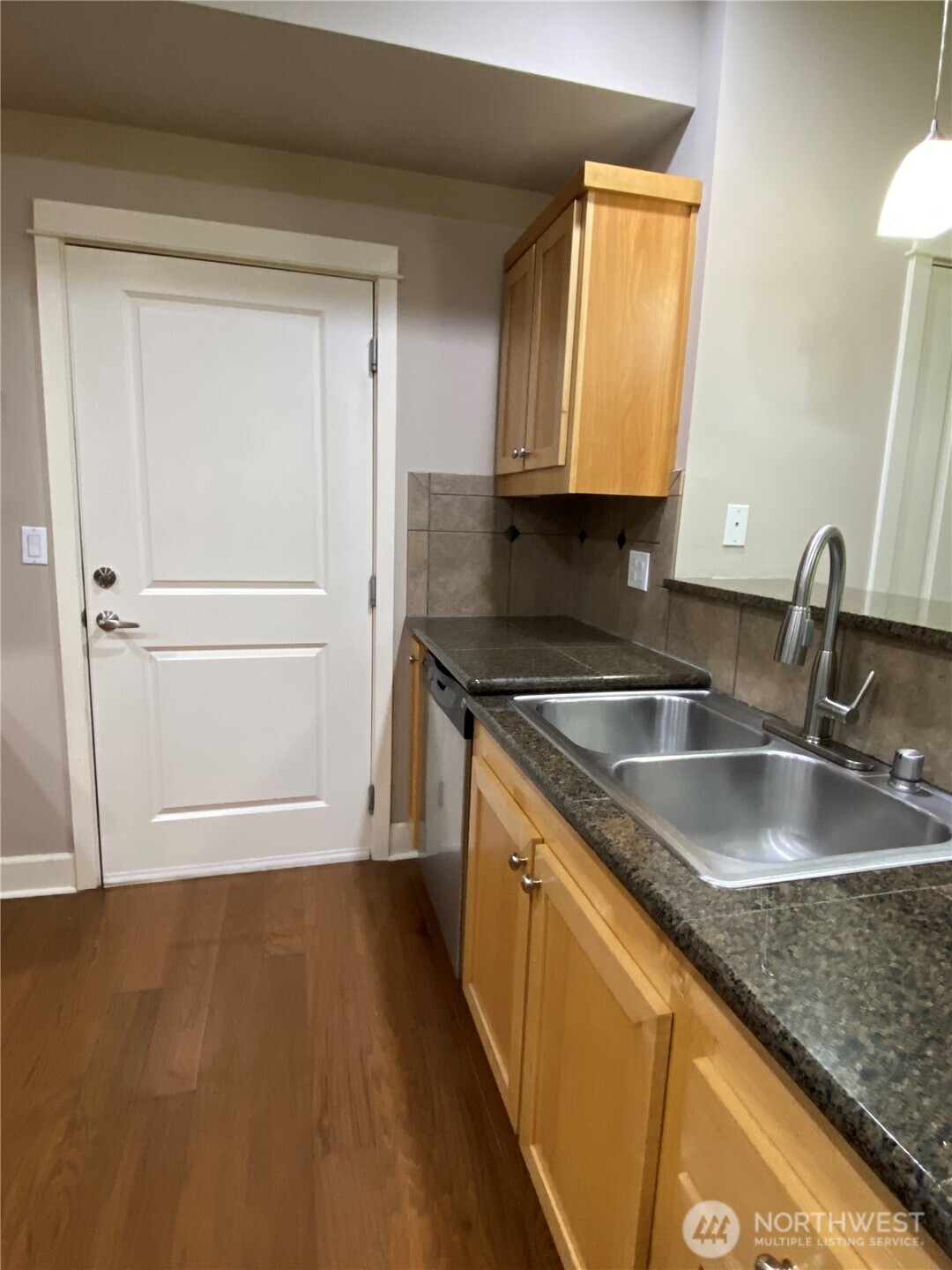 19102 20th Drive A101 Property Photo 4