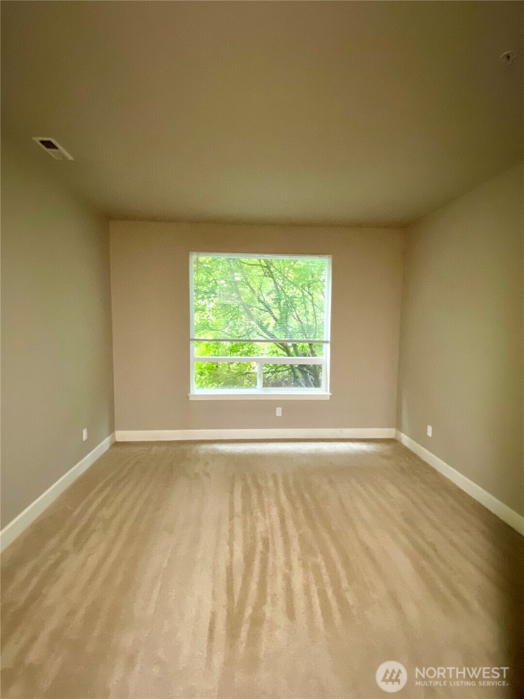 19102 20th Drive A101 Property Photo 7