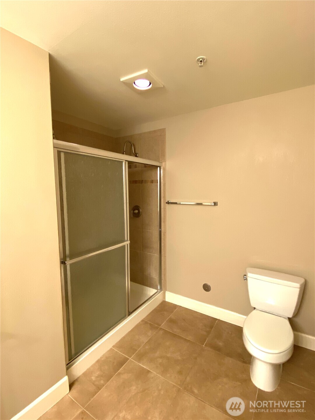 19102 20th Drive A101 Property Photo 9