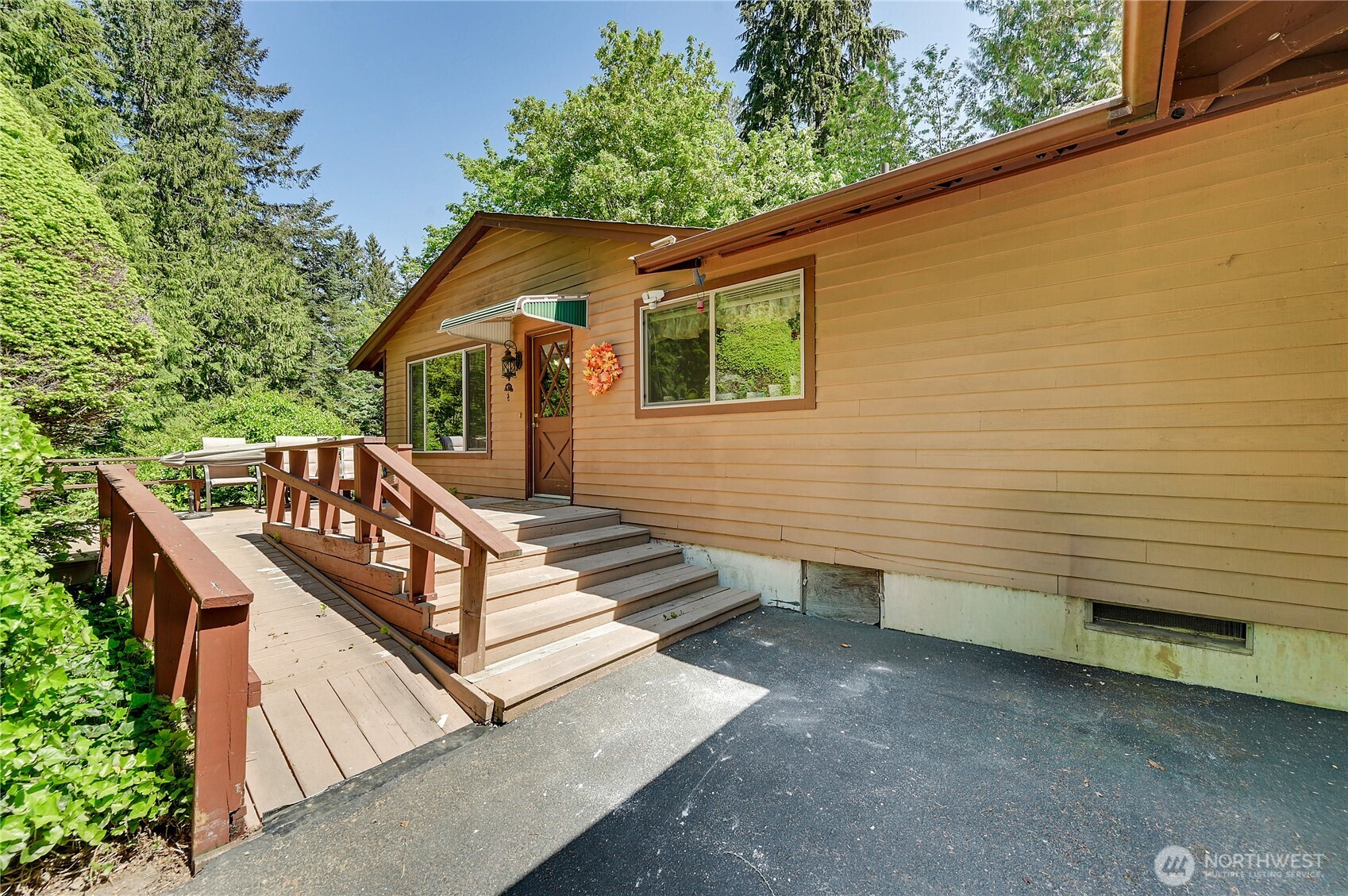 568 Se Oak Road Property Photo 6