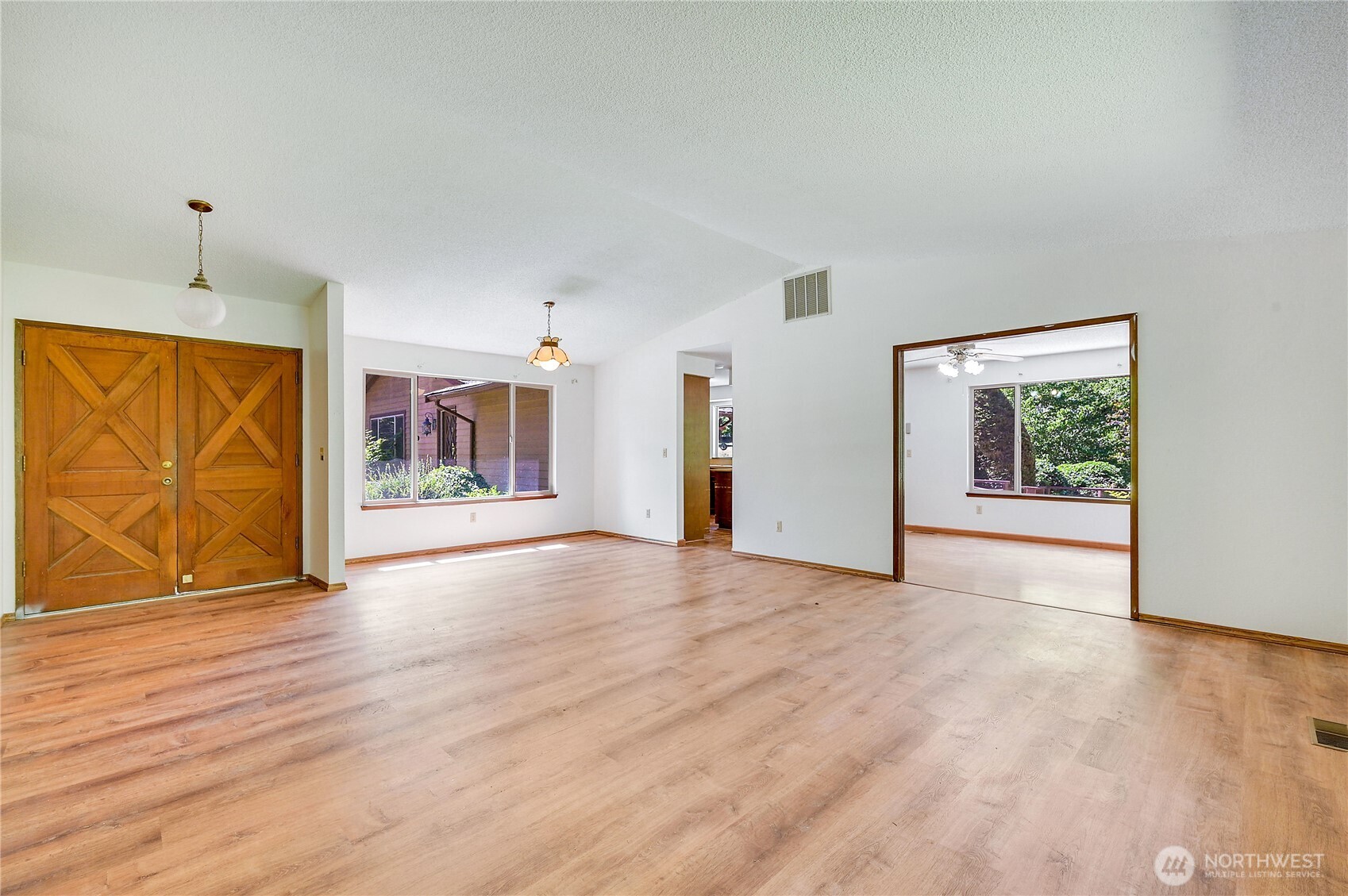 568 Se Oak Road Property Photo 14