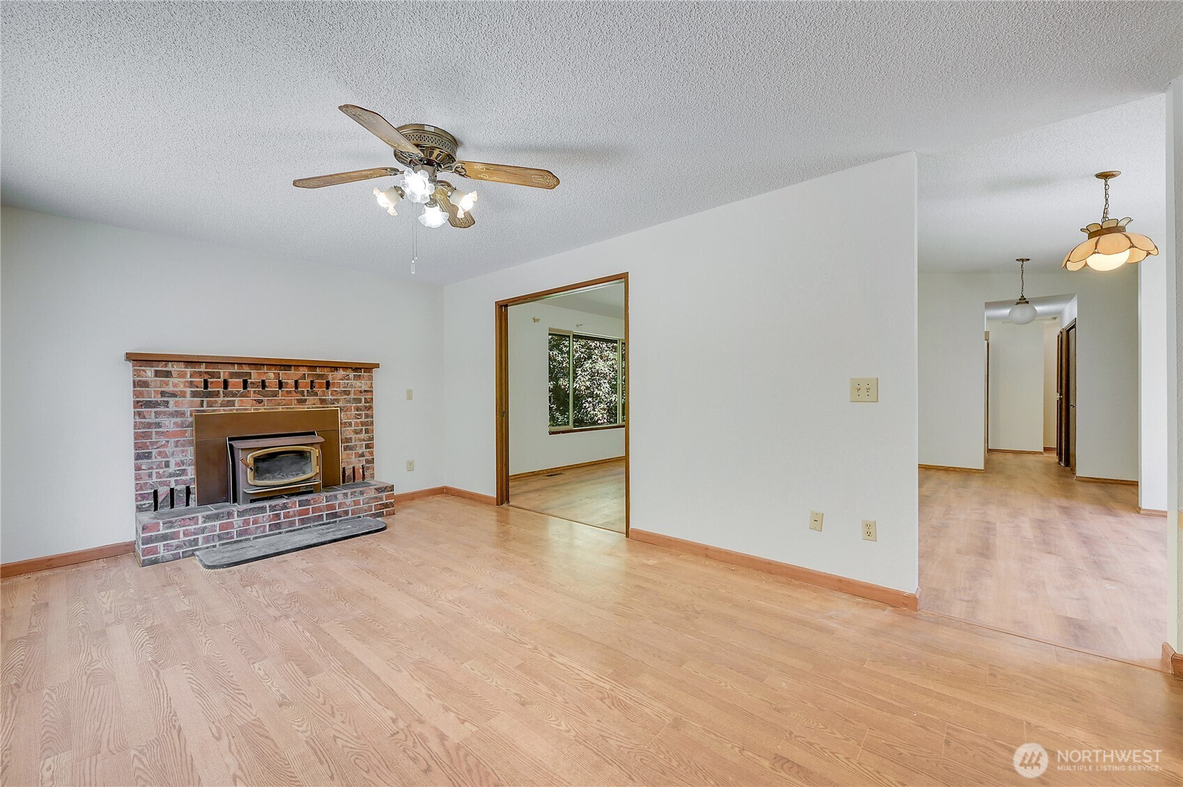 568 Se Oak Road Property Photo 17