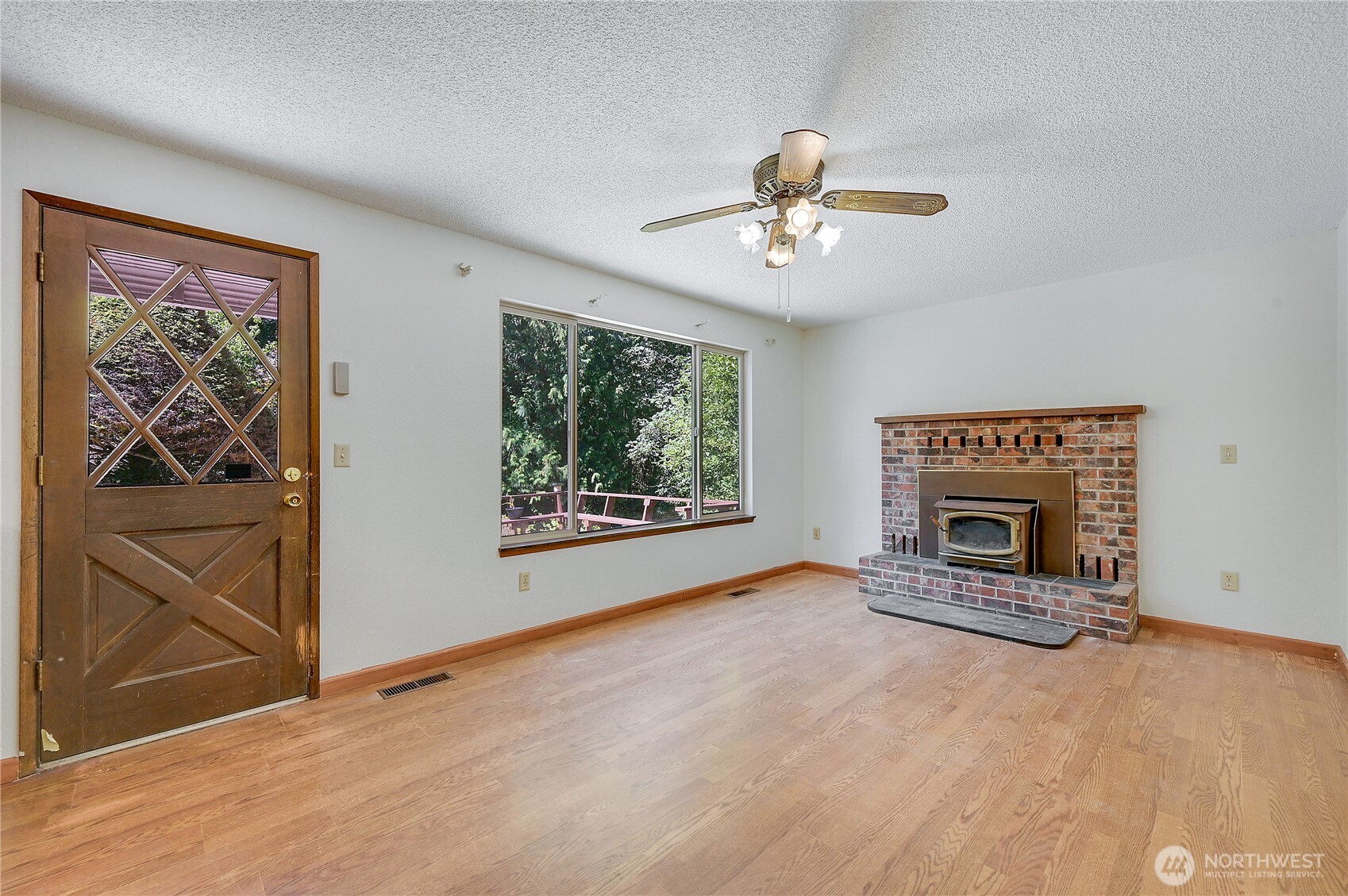 568 Se Oak Road Property Photo 18