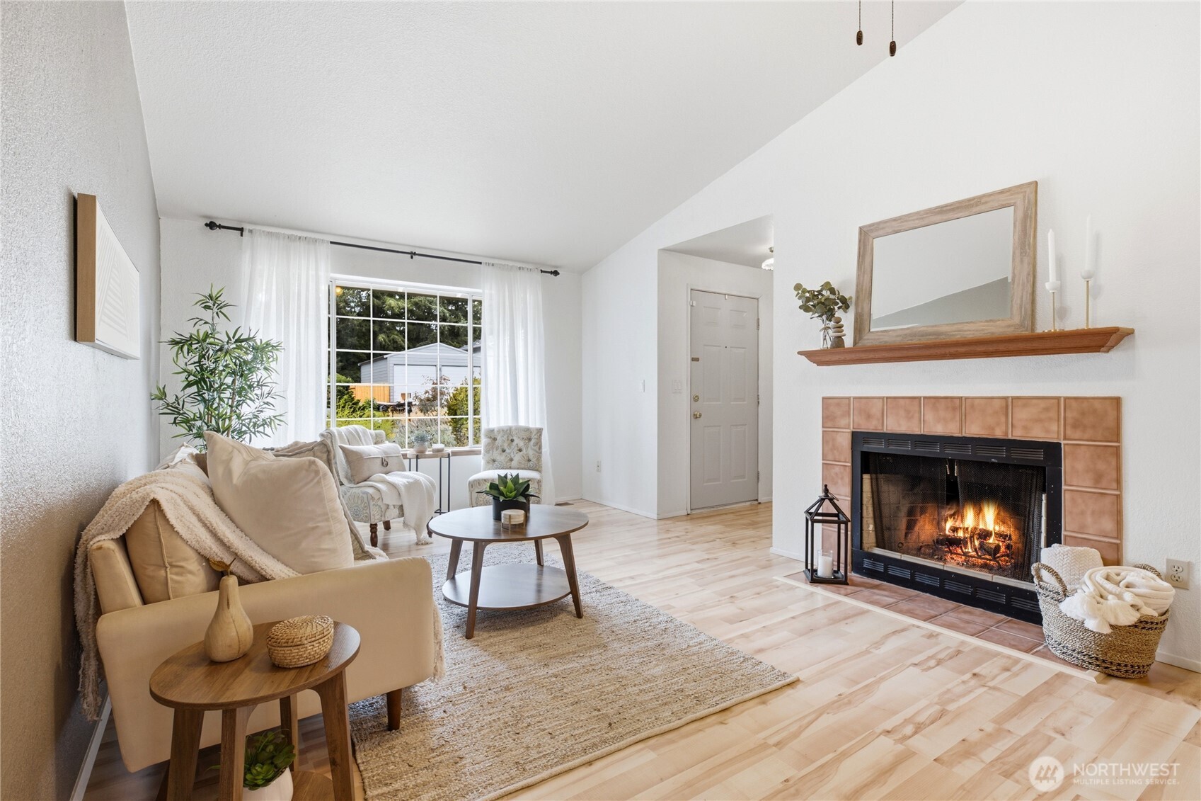 8324 Lake Forest Drive Property Photo 8
