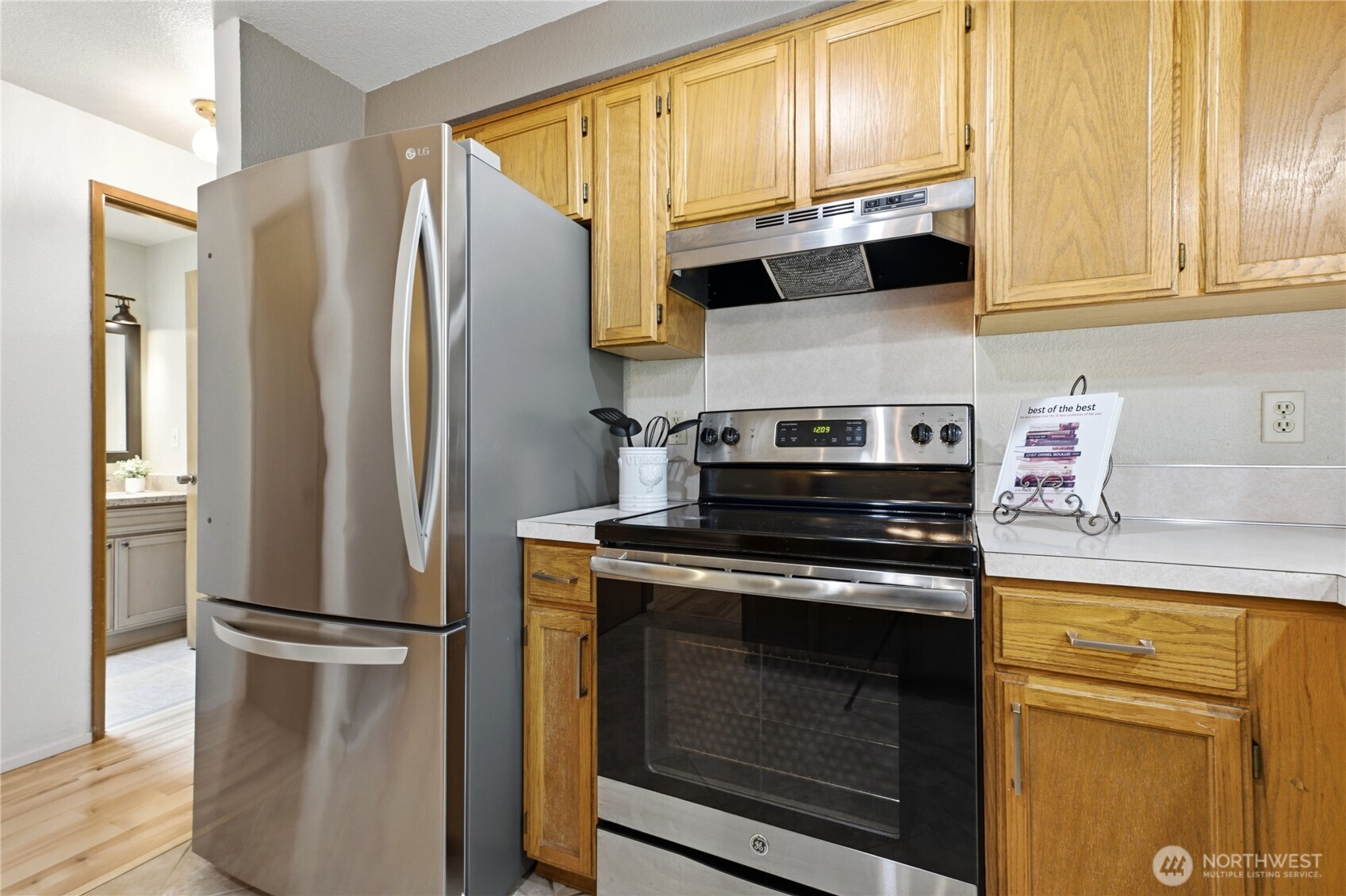 8324 Lake Forest Drive Property Photo 14