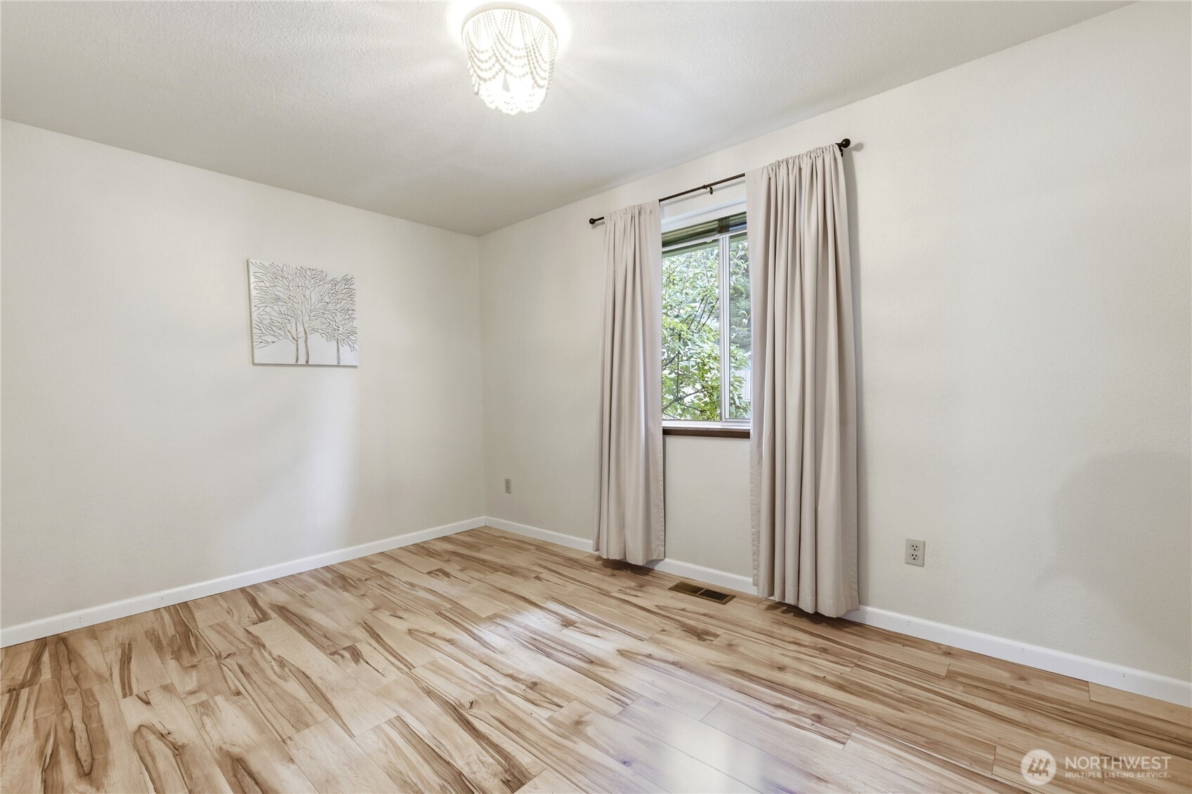 8324 Lake Forest Drive Property Photo 23