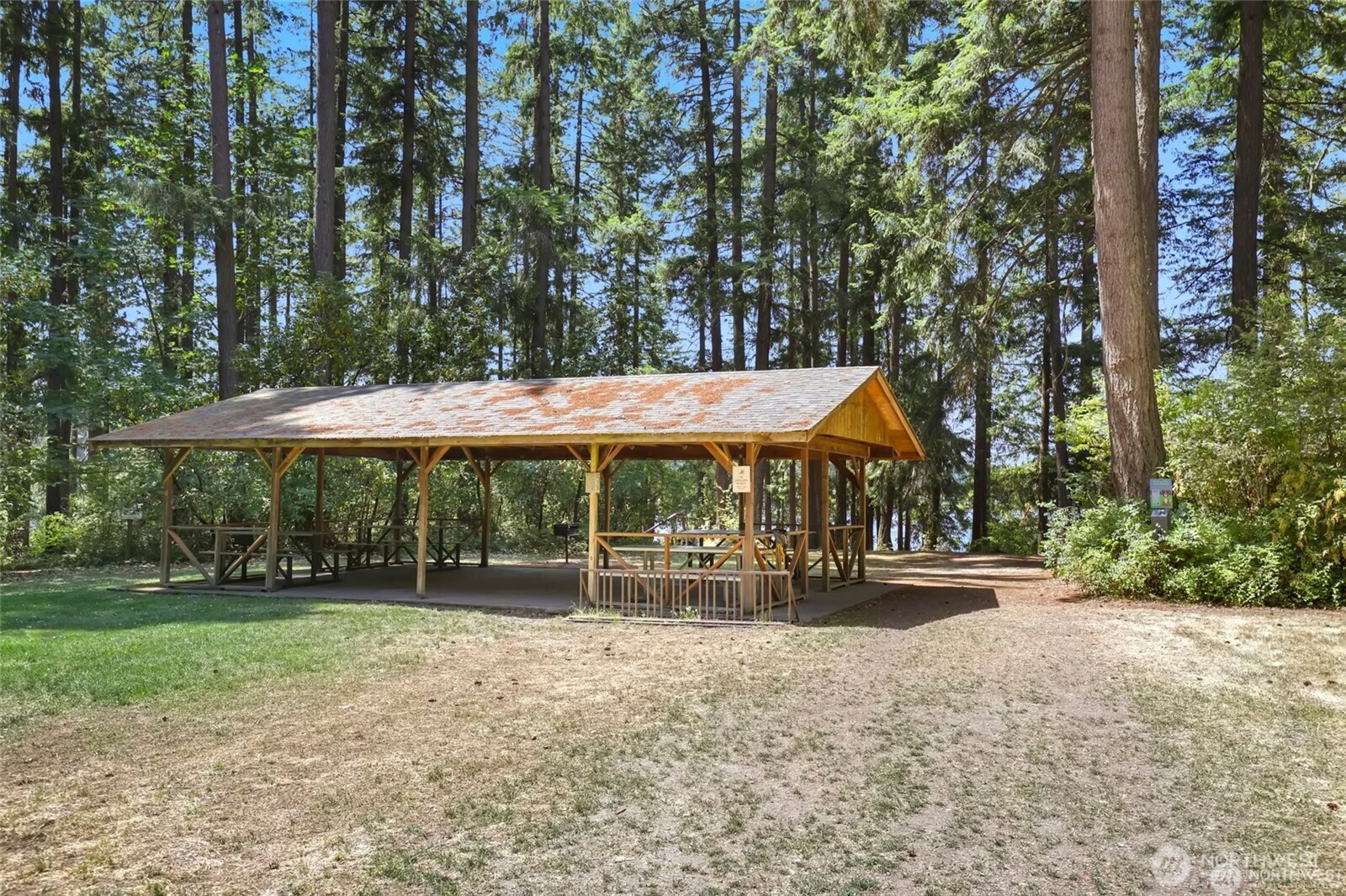 8324 Lake Forest Drive Property Photo 35