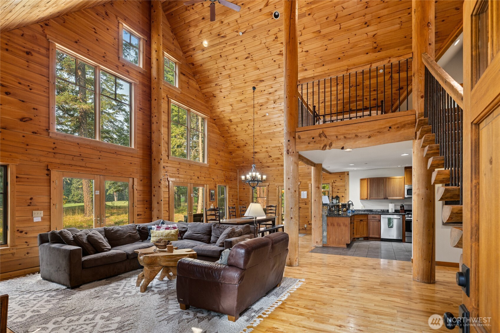 1611 Larkspur Loop Property Photo 4