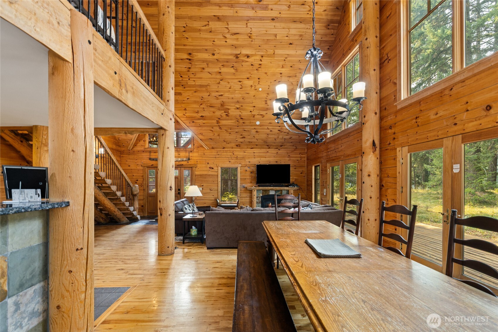 1611 Larkspur Loop Property Photo 8