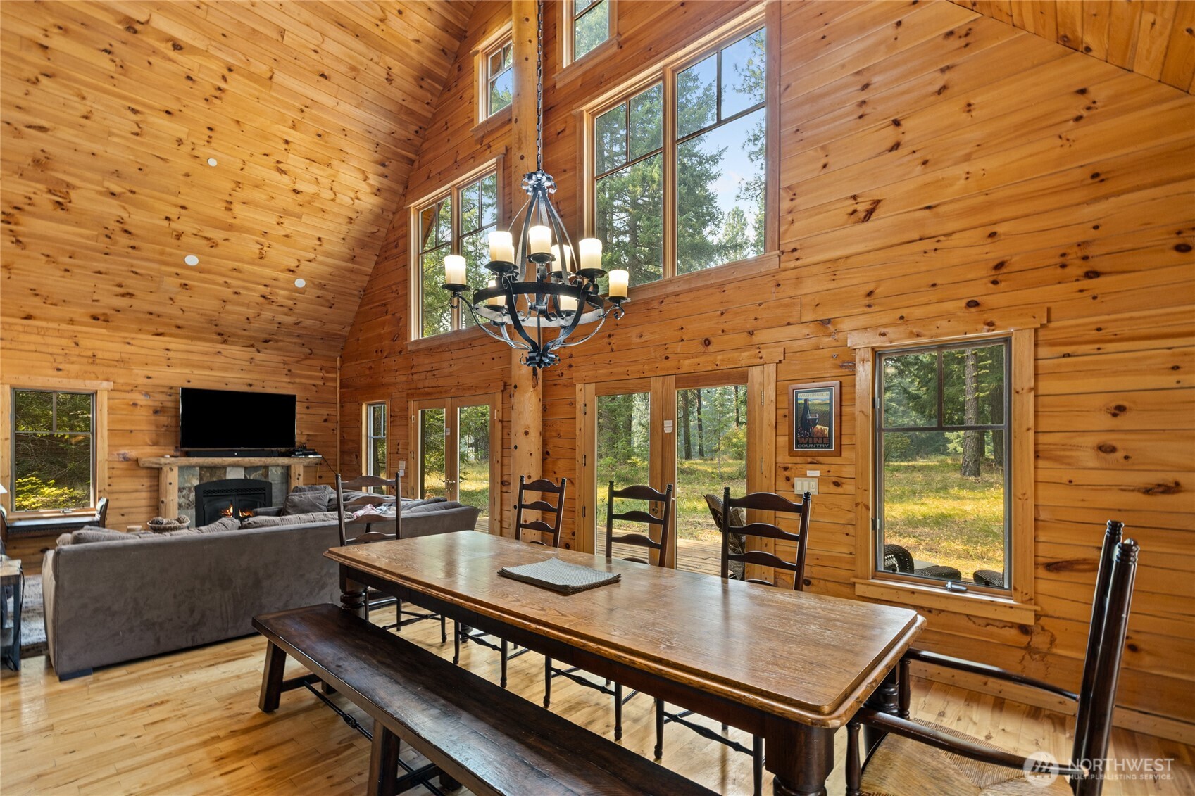 1611 Larkspur Loop Property Photo 9