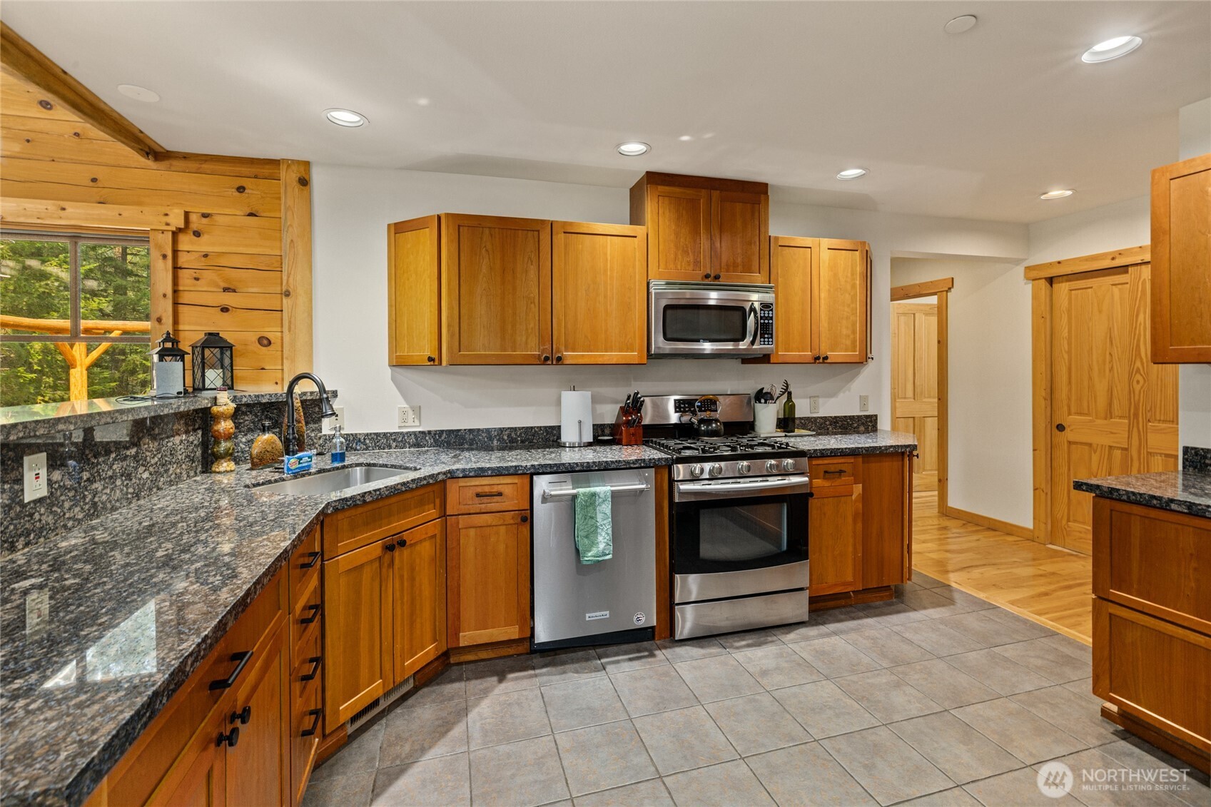 1611 Larkspur Loop Property Photo 10