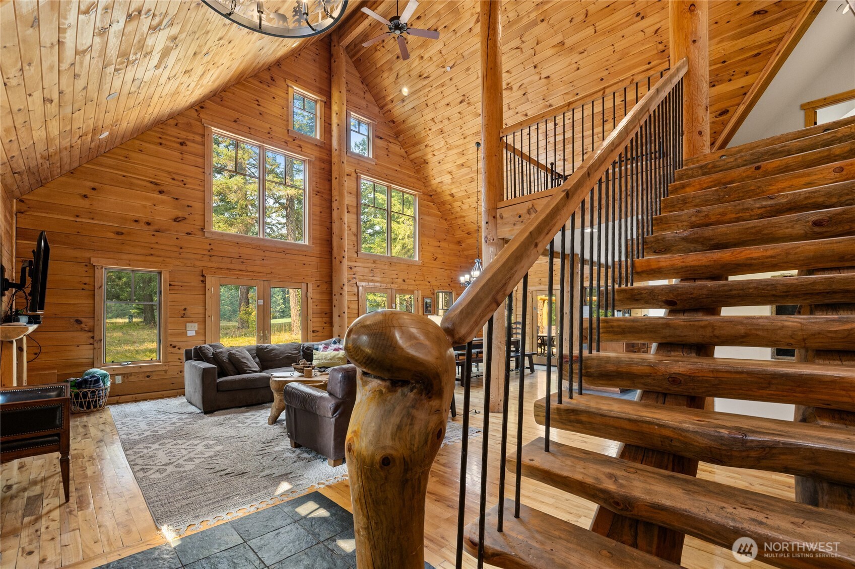 1611 Larkspur Loop Property Photo 23