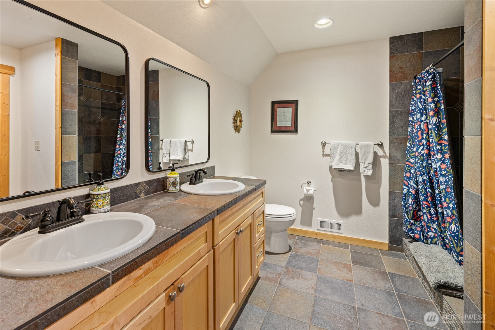 1611 Larkspur Loop Property Photo 28
