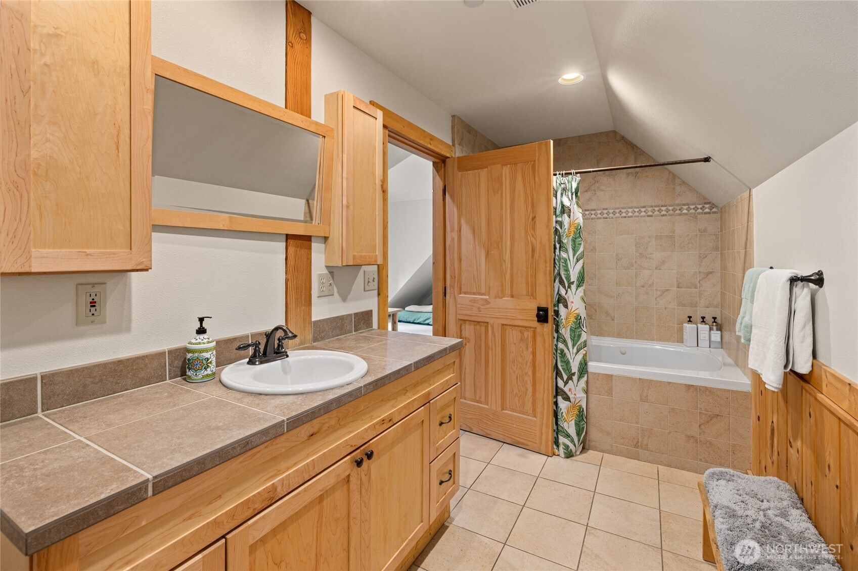 1611 Larkspur Loop Property Photo 34