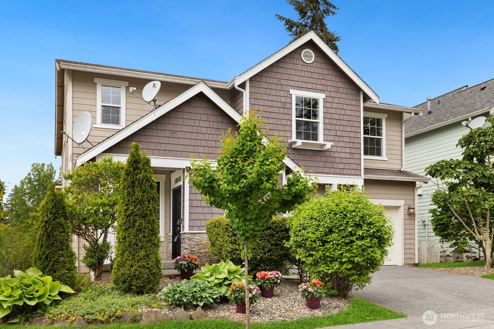 20914 13th Place Property Photo 2