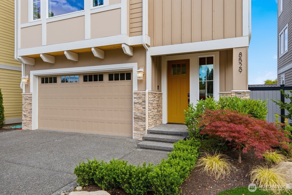8529 230th Place 10 Property Photo 2