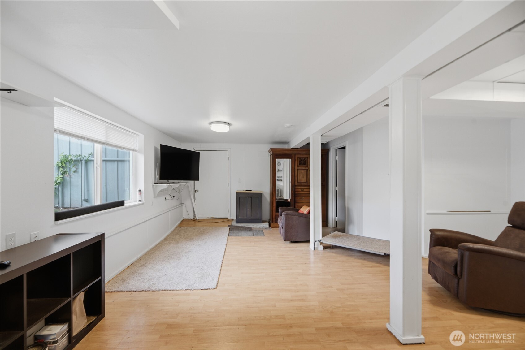 16006 Greenwood Avenue Property Photo 10