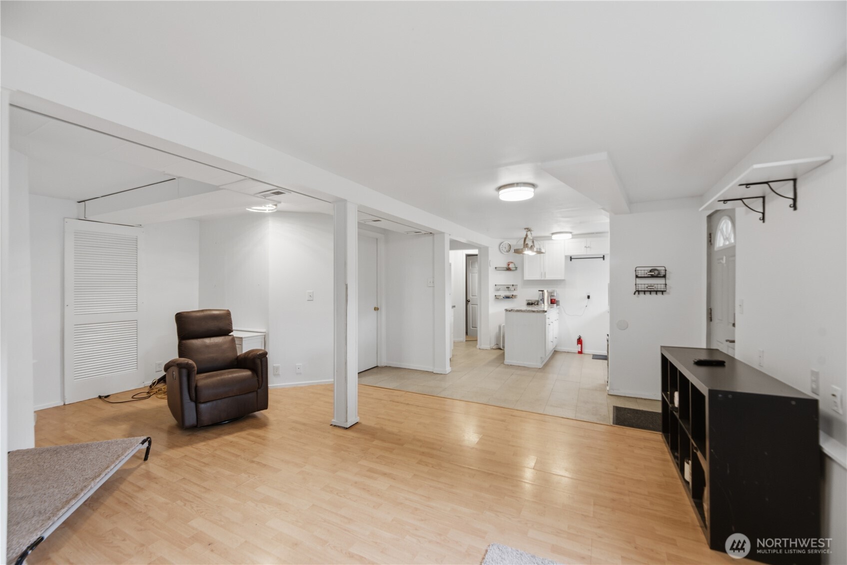 16006 Greenwood Avenue Property Photo 11