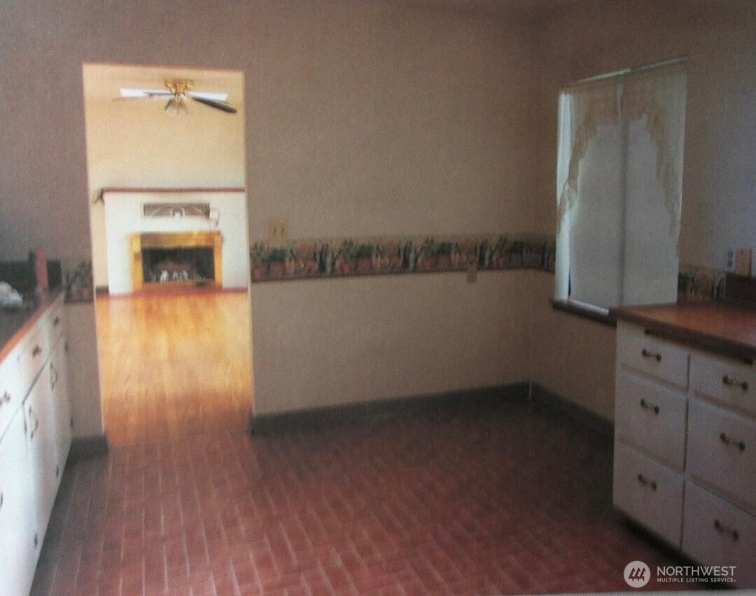 16006 Greenwood Avenue Property Photo 30